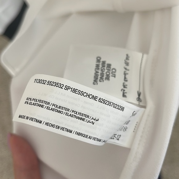 NEW White Blouse V neck pearl brooch pin Medium night out 3/4 sleeves - Picture 7 of 9